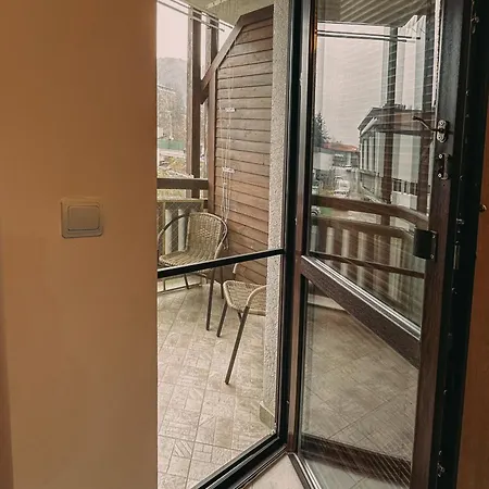 Apartment Aria 5